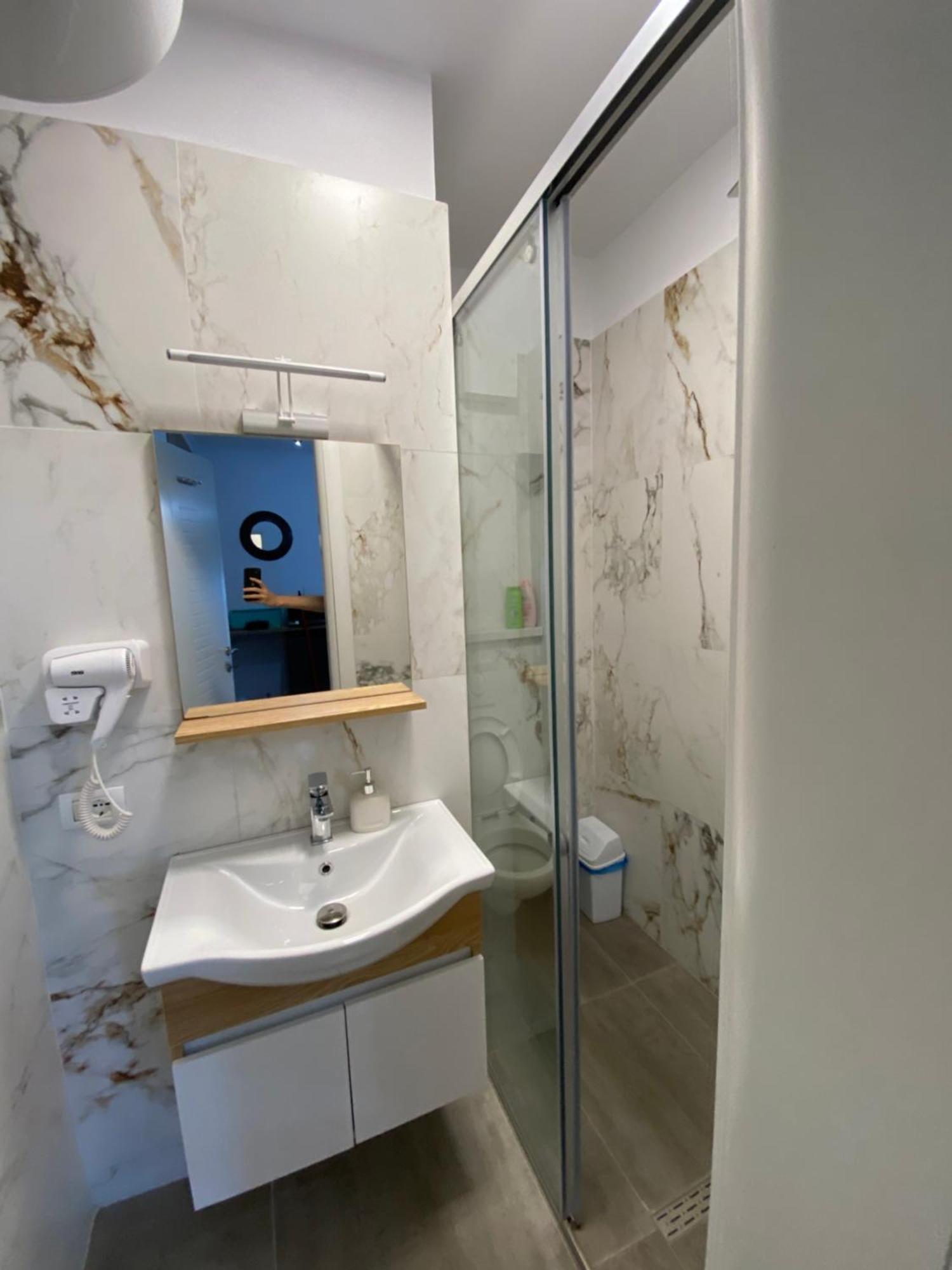 Lila Apartments 1 Дуррес Экстерьер фото